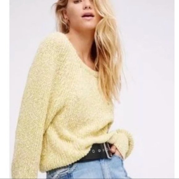 Free People Sweaters - FREE PEOPLE Knit Sweater ⭐️